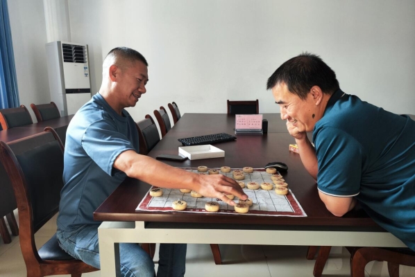 賽場爭鋒，演繹對弈——鵬凱象棋比賽 